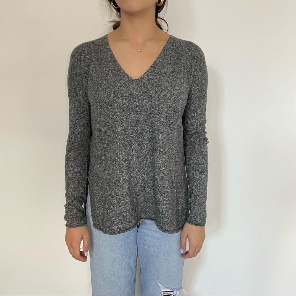 Aritzia long sleeve sweater top